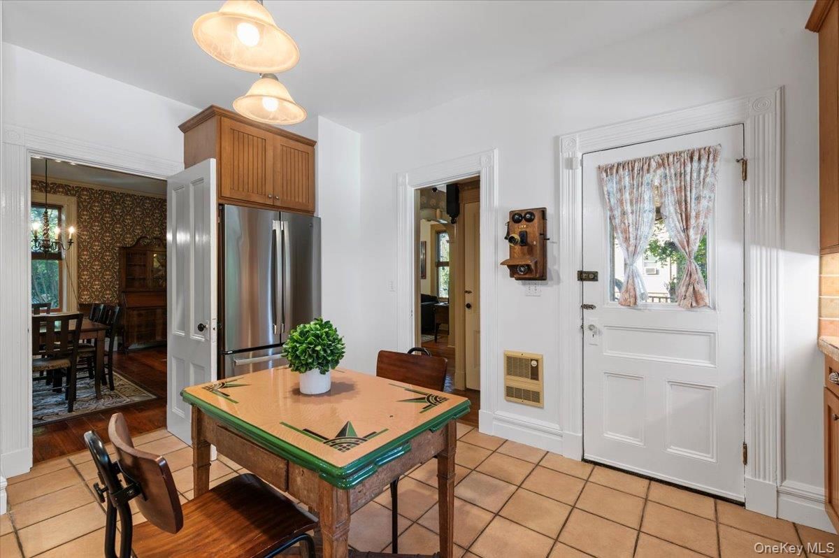 Dining room, Interior, Kitchen, Pendant Lights, Stainless Steel Appliances, Wood Texture Flooring