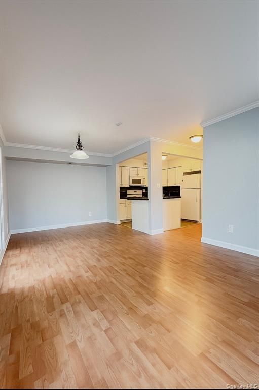 Empty room, Interior, Kitchen, Wood Texture Flooring