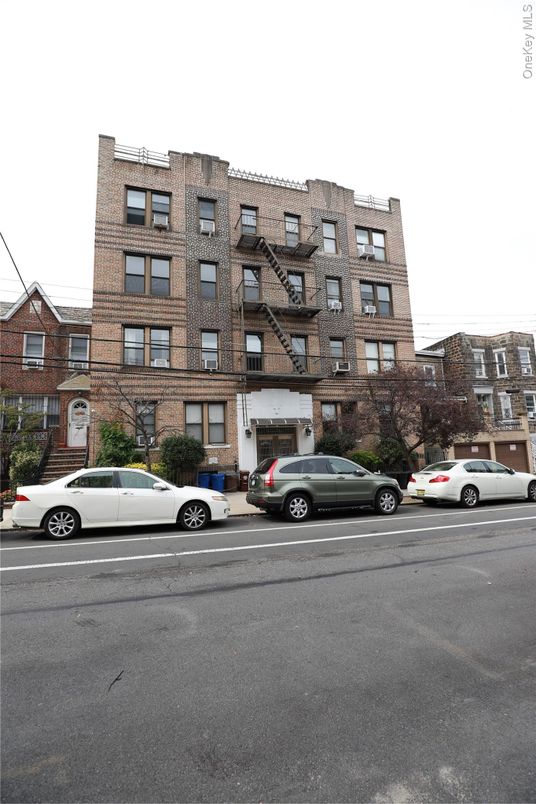 Exterior, Facade, Condo Building