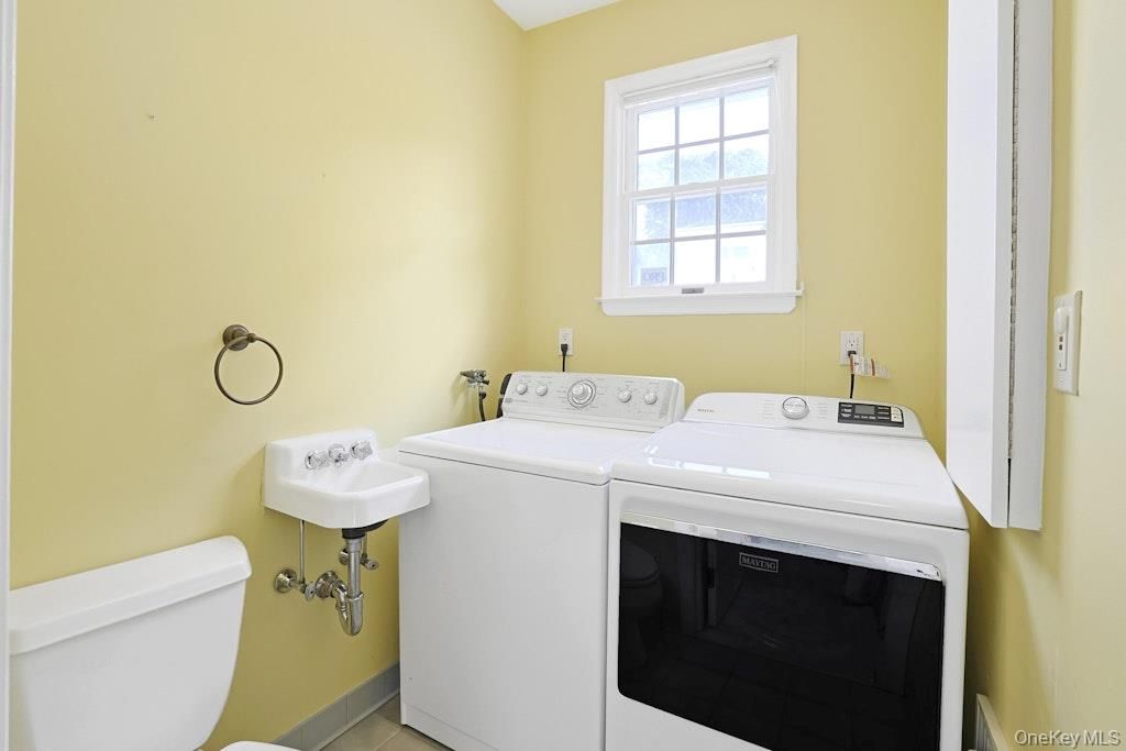 Interior, Washer