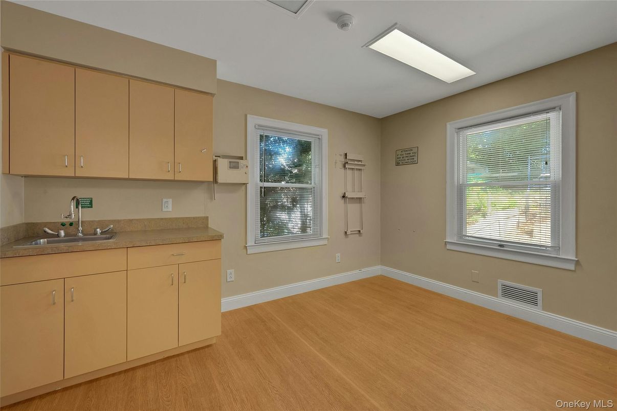 Empty room, Interior, Kitchen, Wood Texture Flooring