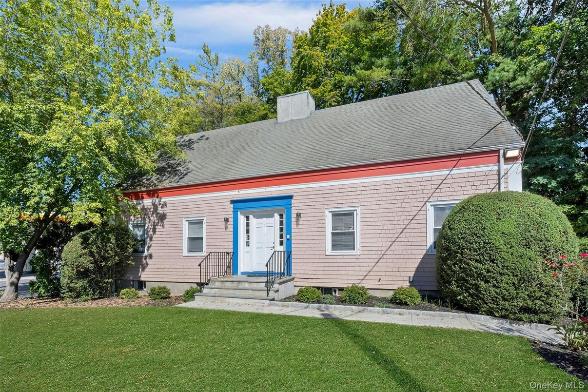 Backyard, Exterior, Facade, Cape Cod
