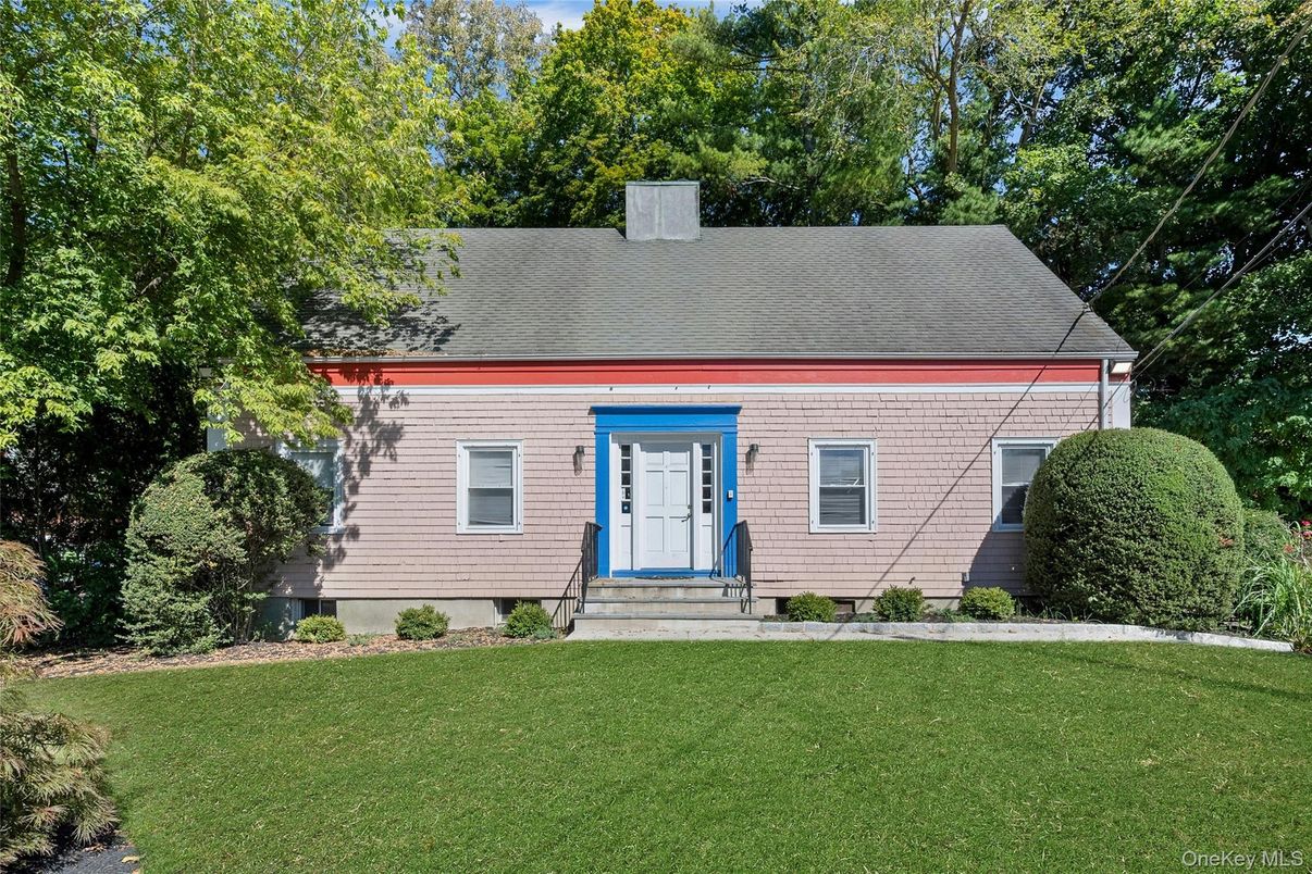 Backyard, Exterior, Facade, Cape Cod