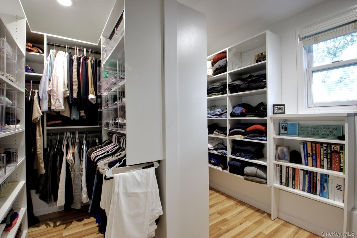 Interior, Recessed Lighting, Walk-in Closets, Wood Texture Flooring