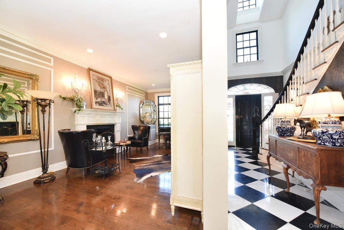 Fireplace, Interior, Recessed Lighting