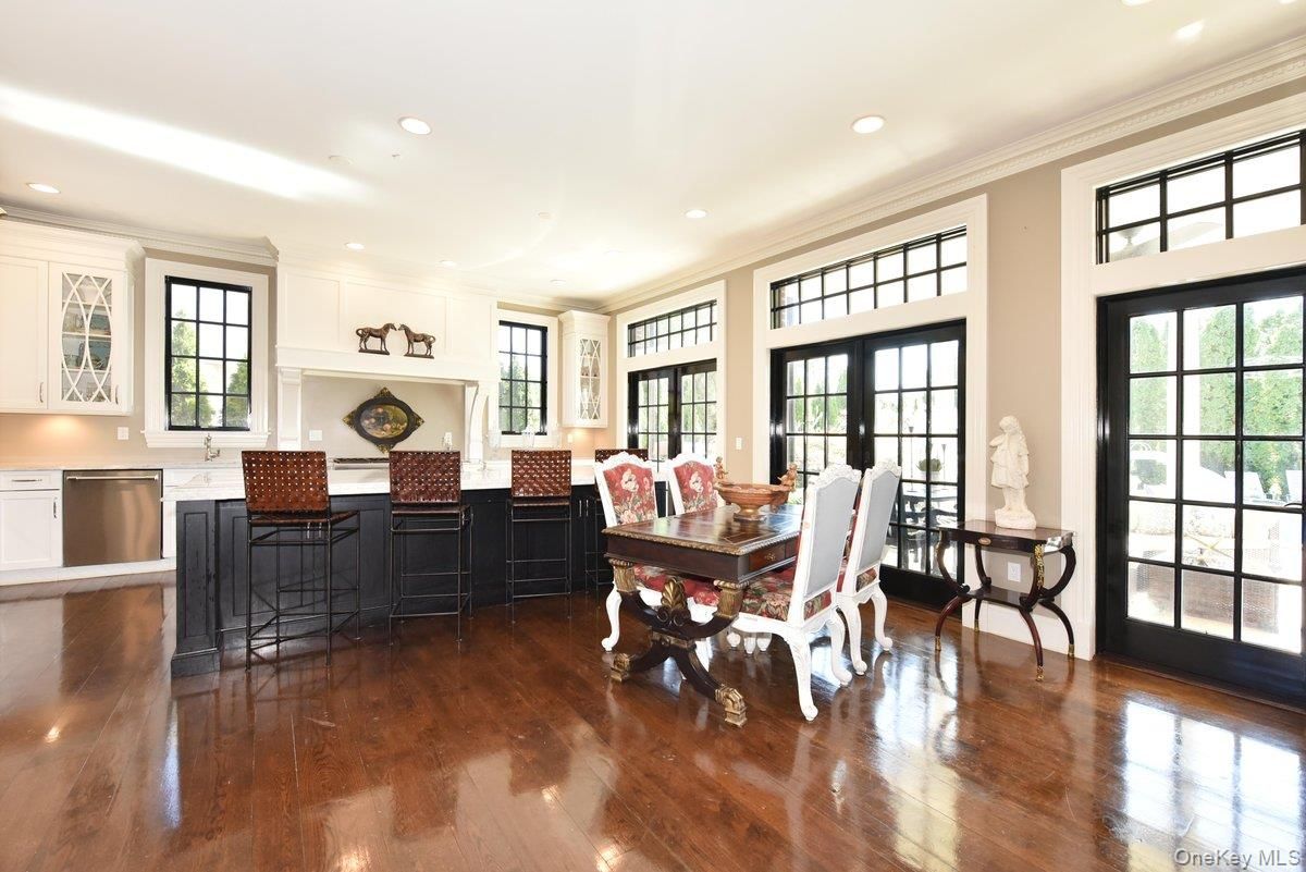 Dining room, Interior, Kitchen, Recessed Lighting, Wood Texture Flooring