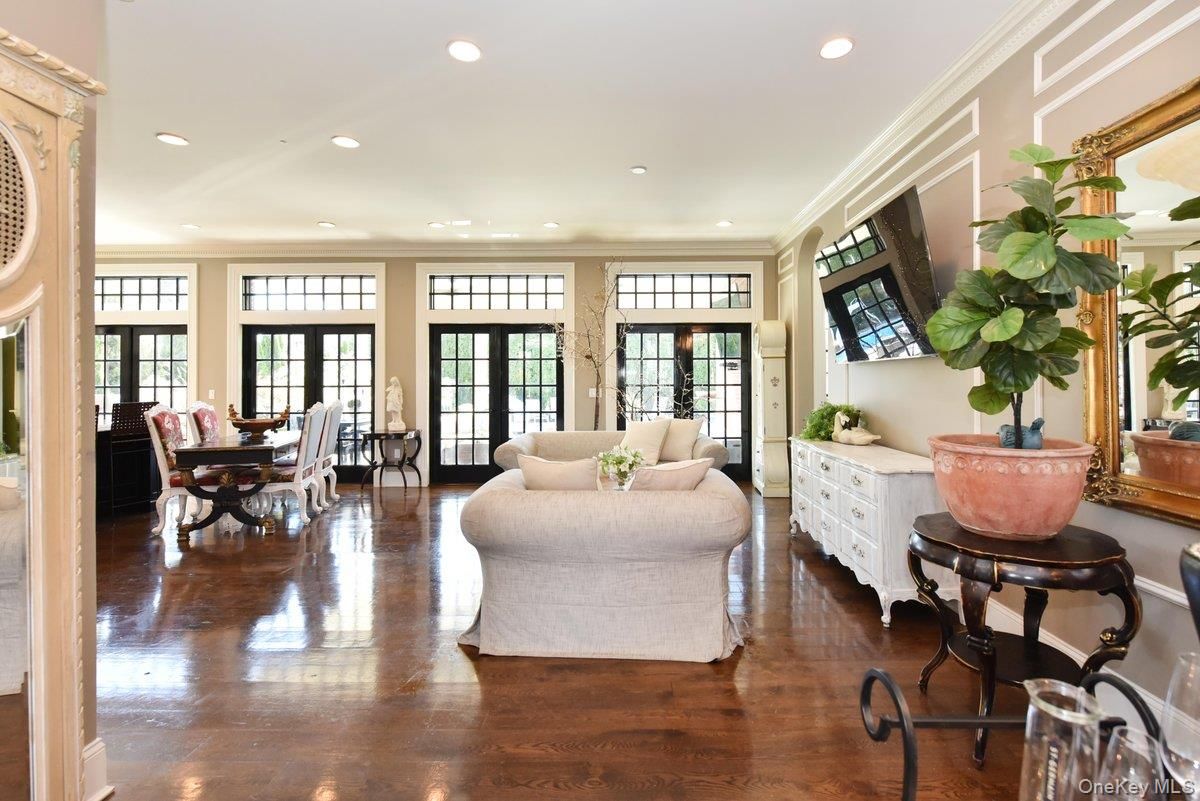 Dining room, Interior, Living room, Recessed Lighting, Wood Texture Flooring
