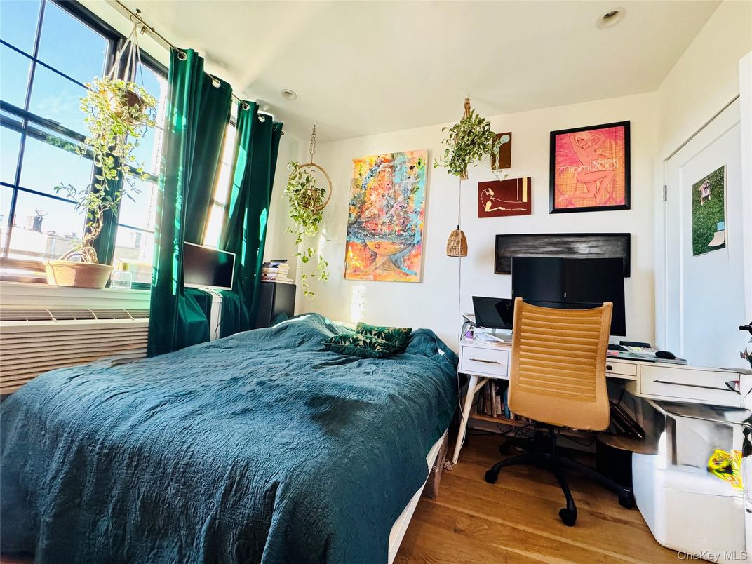 Bedroom, Home Office, Interior, Wood Texture Flooring