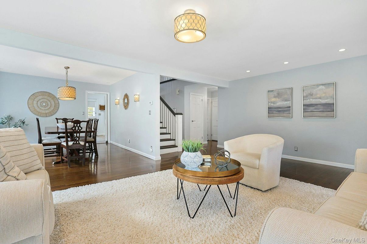 Dining room, Interior, Living room, Pendant Lights, Recessed Lighting, Wood Texture Flooring