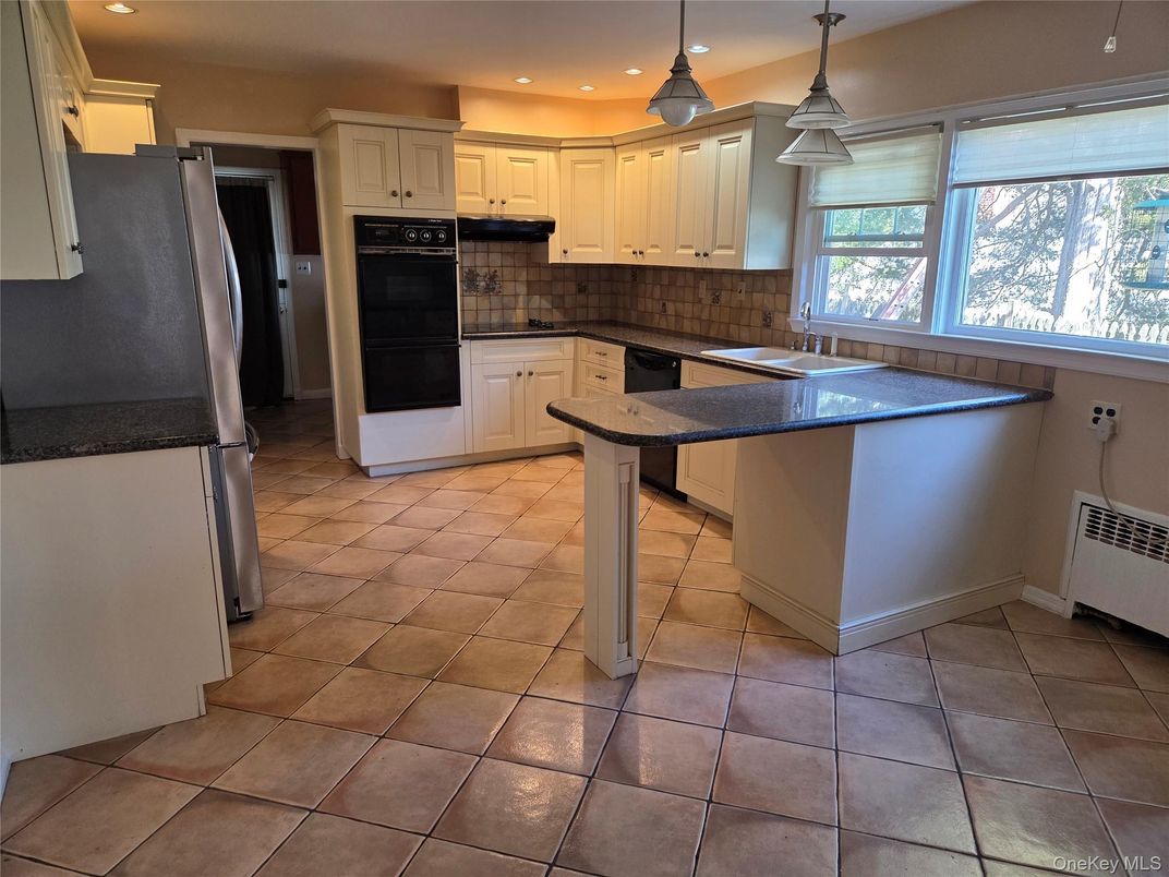 Interior, Kitchen, Pendant Lights, Recessed Lighting