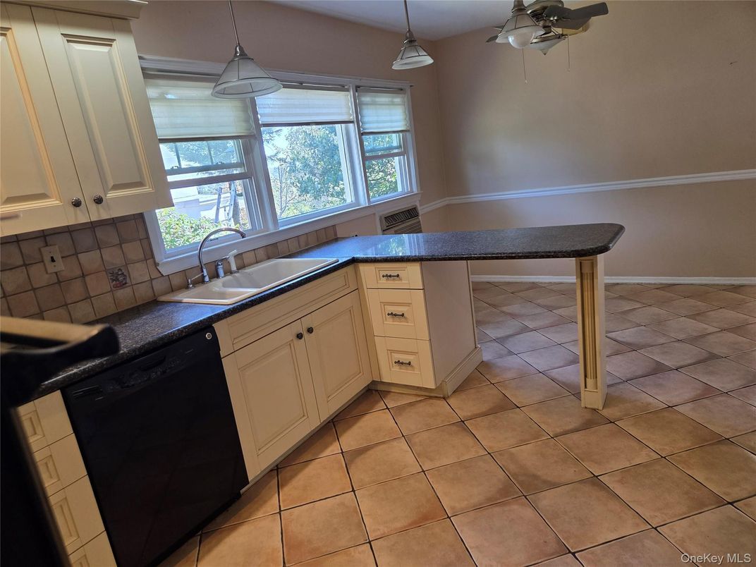 Interior, Kitchen, Pendant Lights