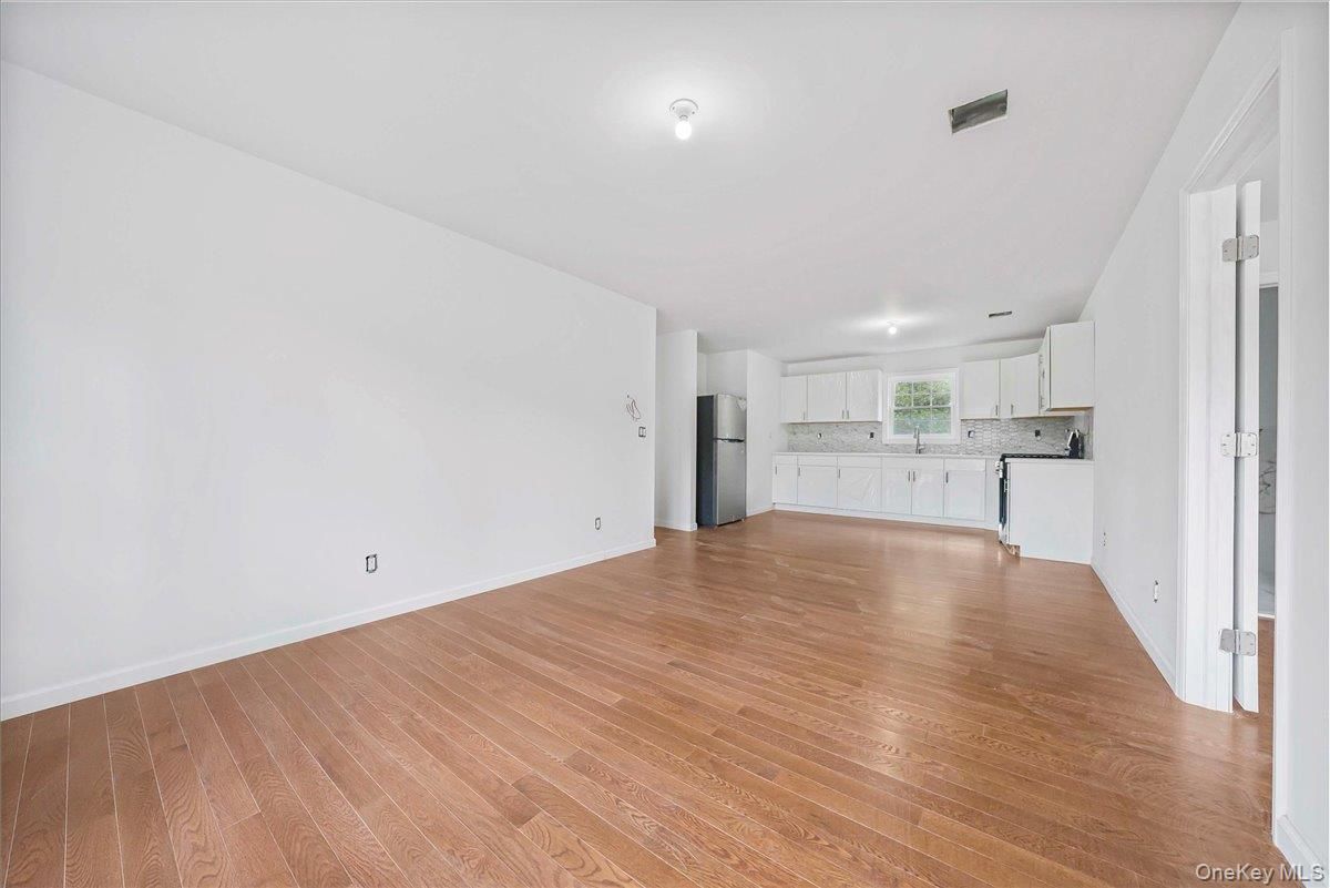 Empty room, Interior, Kitchen, Wood Texture Flooring