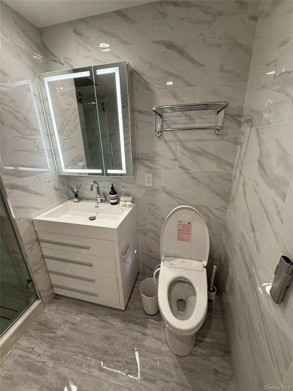 Bathroom, Interior, Marble Walls