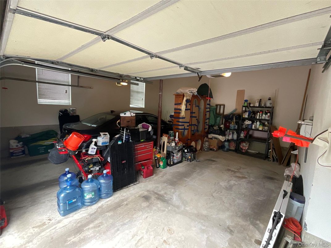 Garage, Interior