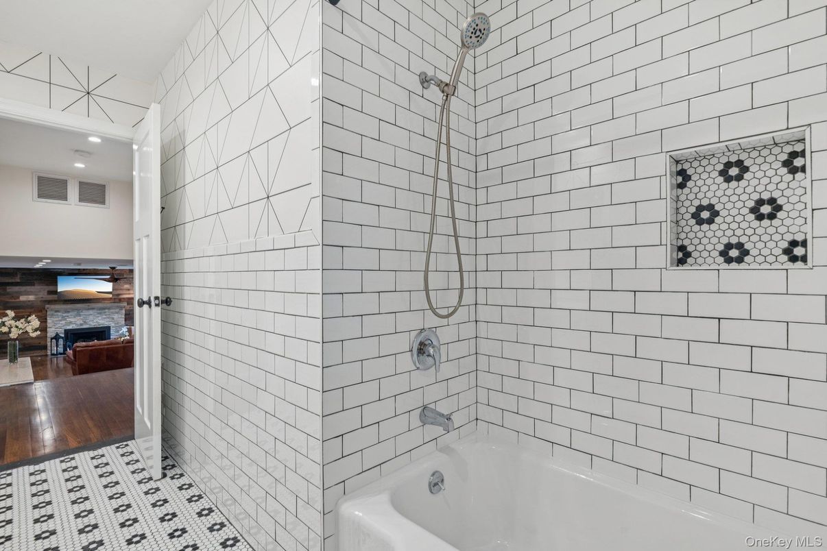 Bathroom, Interior, Recessed Lighting, Wood Texture Flooring