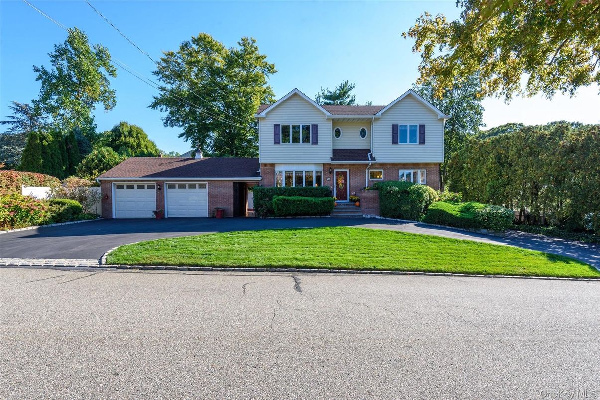 Attached, Exterior, Facade, Brick Facade, Farmhouse