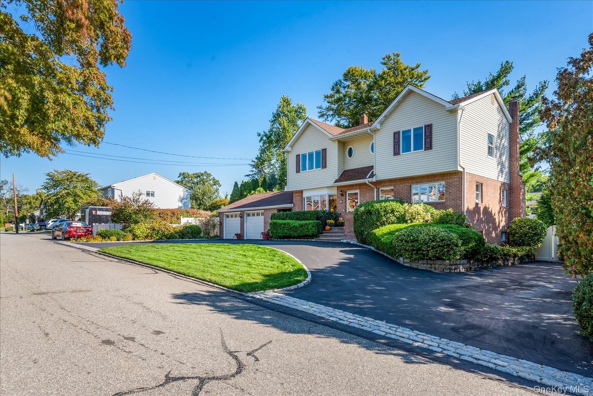 Attached, Exterior, Facade, Brick Facade, Farmhouse