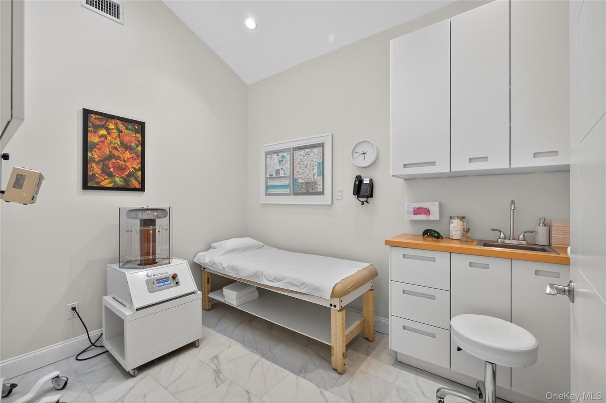 Interior, Marble, Recessed Lighting