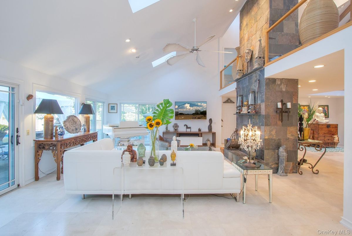 Fireplace, Interior, Living room, Recessed Lighting