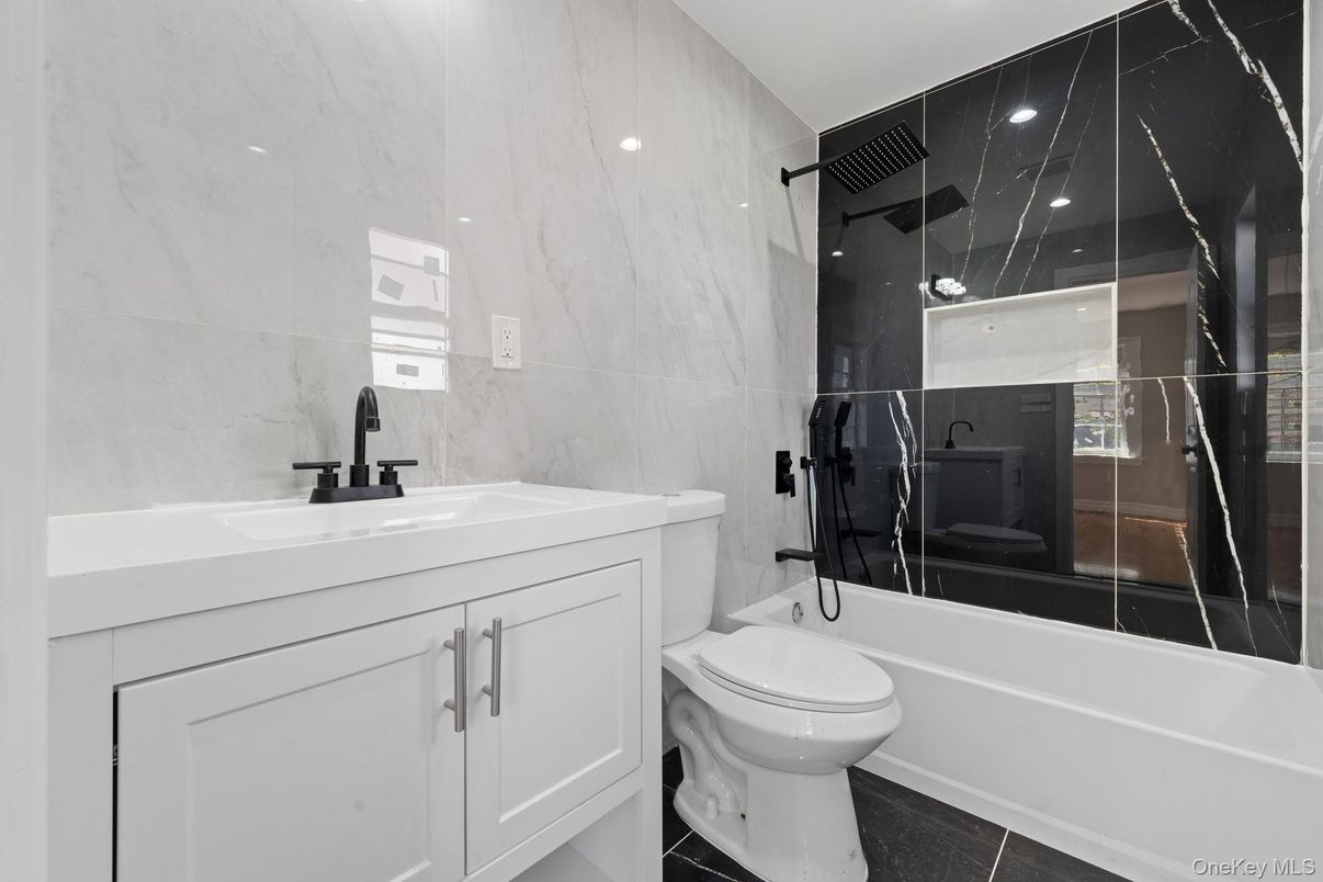 Bathroom, Interior, Marble Walls, Recessed Lighting