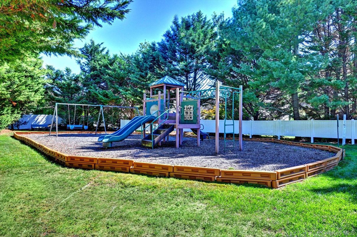 Backyard, Exterior, Playground