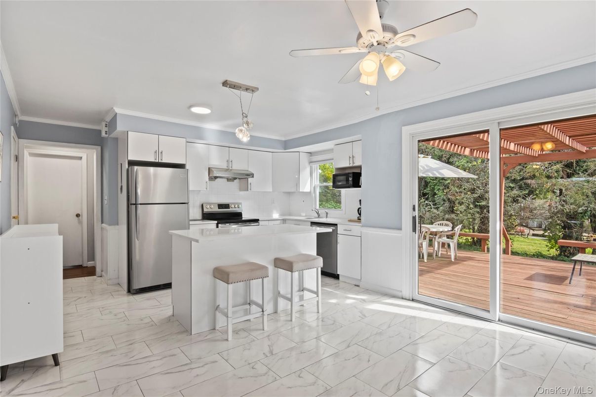 Interior, Kitchen, Marble, Pendant Lights, Recessed Lighting, Stainless Steel Appliances