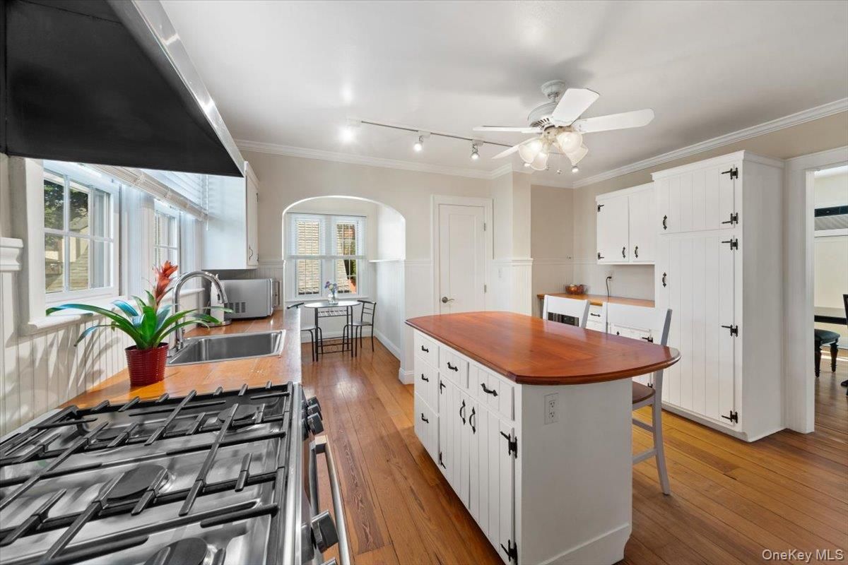 Dining room, Interior, Kitchen, Wood Texture Flooring