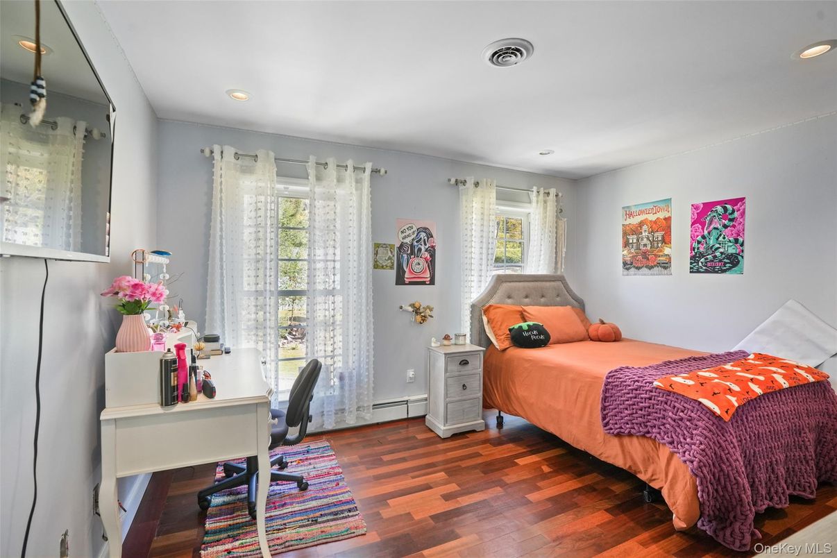 Bedroom, Home Office, Interior, Recessed Lighting, Wood Texture Flooring