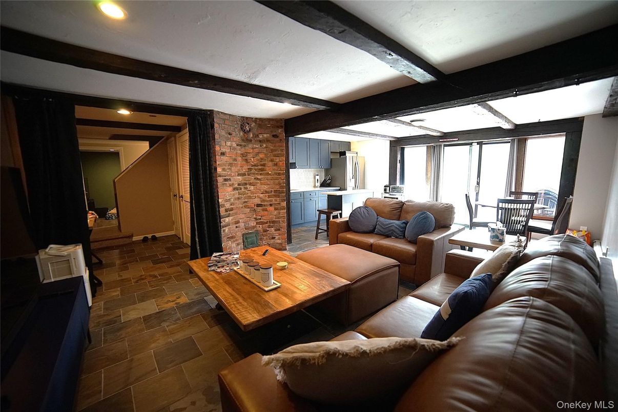 Interior, Living room, Recessed Lighting, Stone Walls