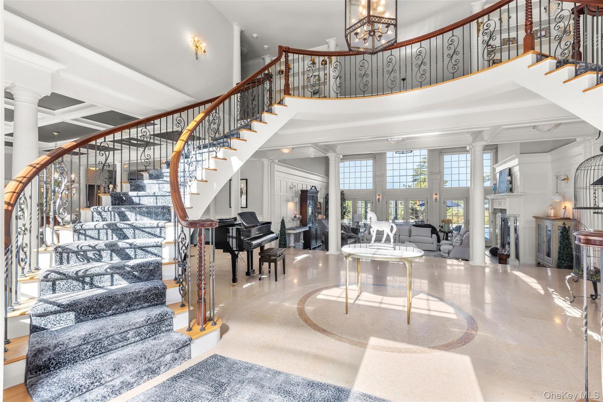 Interior, Piano, Recessed Lighting