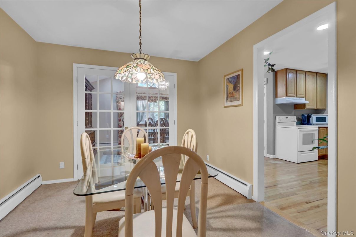 Dining room, Interior, Pendant Lights, Recessed Lighting, Wood Texture Flooring