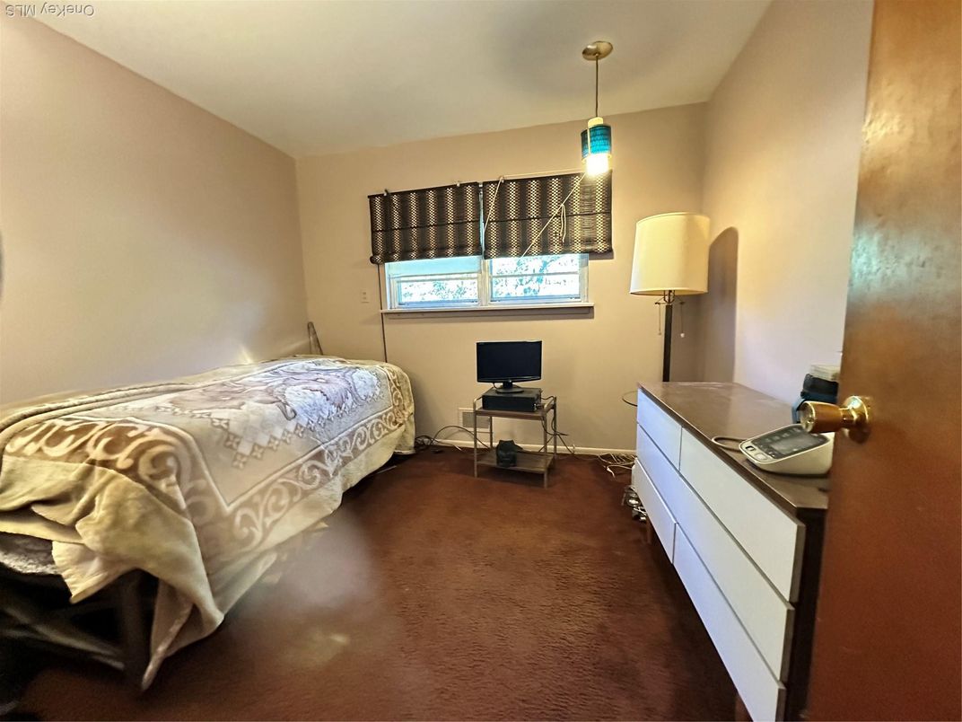 Bedroom, Interior, Pendant Lights