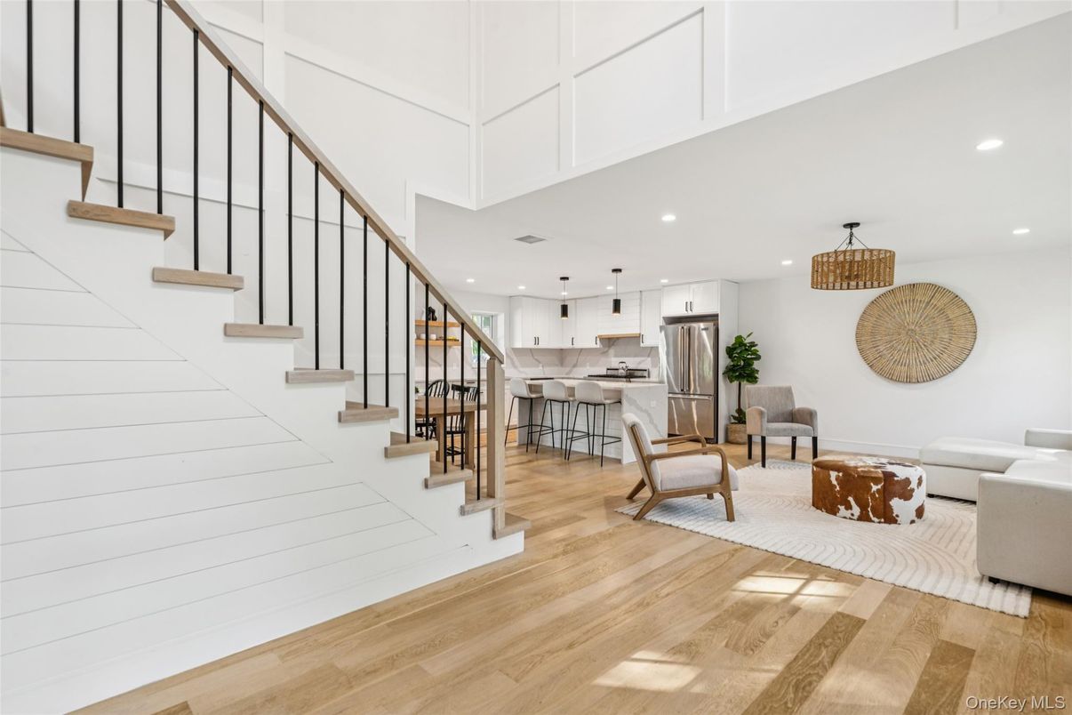 Interior, Kitchen, Living room, Pendant Lights, Recessed Lighting, Stainless Steel Appliances, Wood Texture Flooring