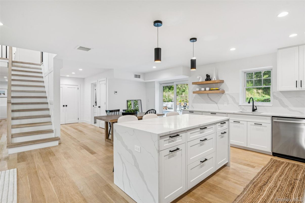 Dining room, Interior, Kitchen, Pendant Lights, Recessed Lighting, Wood Texture Flooring