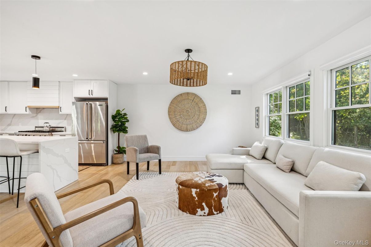 Interior, Kitchen, Living room, Pendant Lights, Recessed Lighting, Stainless Steel Appliances, Wood Texture Flooring