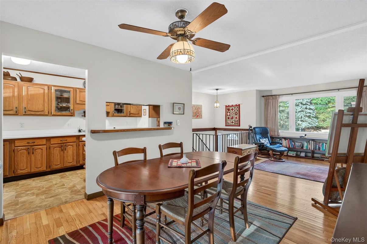 Dining room, Interior, Kitchen, Pendant Lights, Wood Texture Flooring