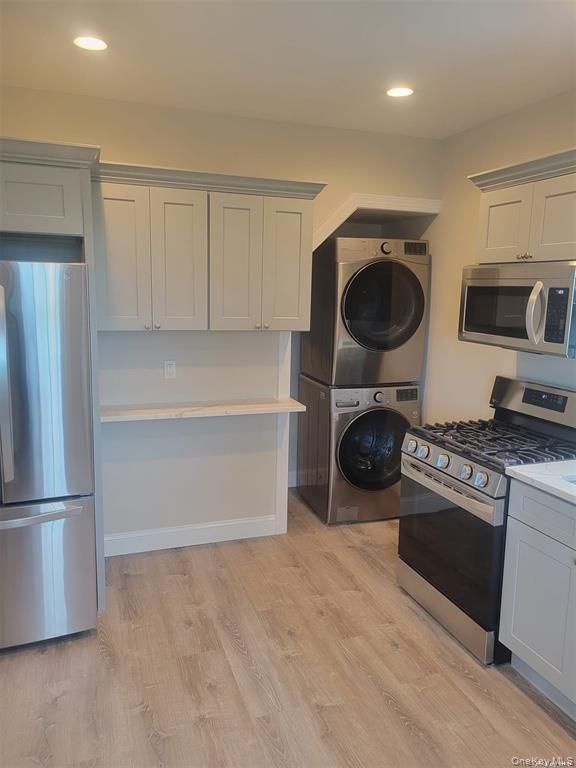 Interior, Kitchen, Recessed Lighting, Stainless Steel Appliances, Washer, Wood Texture Flooring