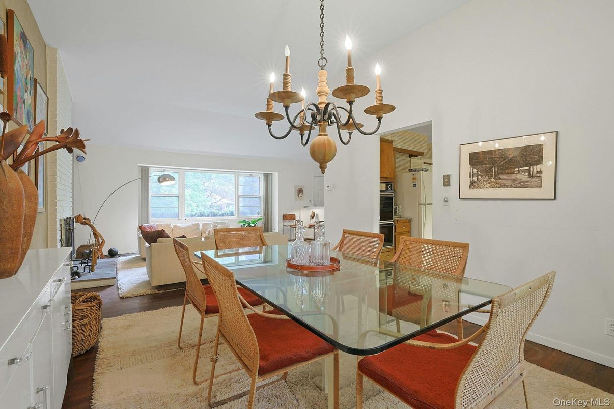 Chandelier, Dining room, Interior, Living room, Wood Texture Flooring