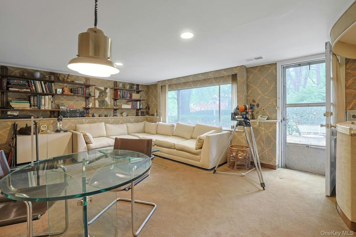 Dining room, Interior, Living room, Recessed Lighting
