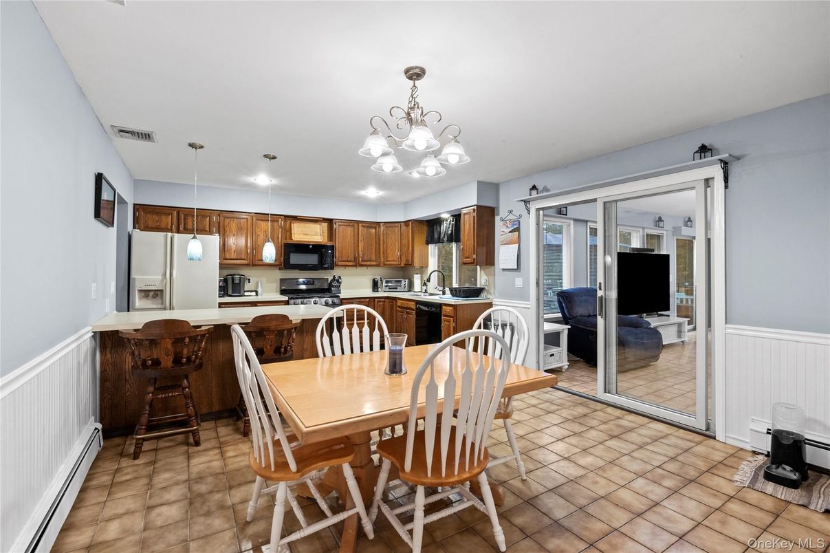 Chandelier, Dining room, Interior, Kitchen, Pendant Lights, Recessed Lighting