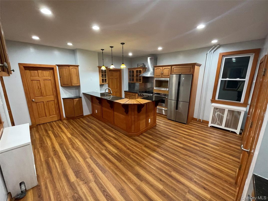 DE Listing image placeholder