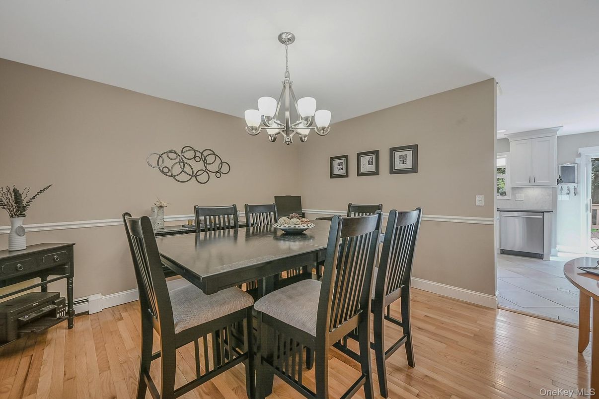 Chandelier, Dining room, Interior, Kitchen, Wood Texture Flooring