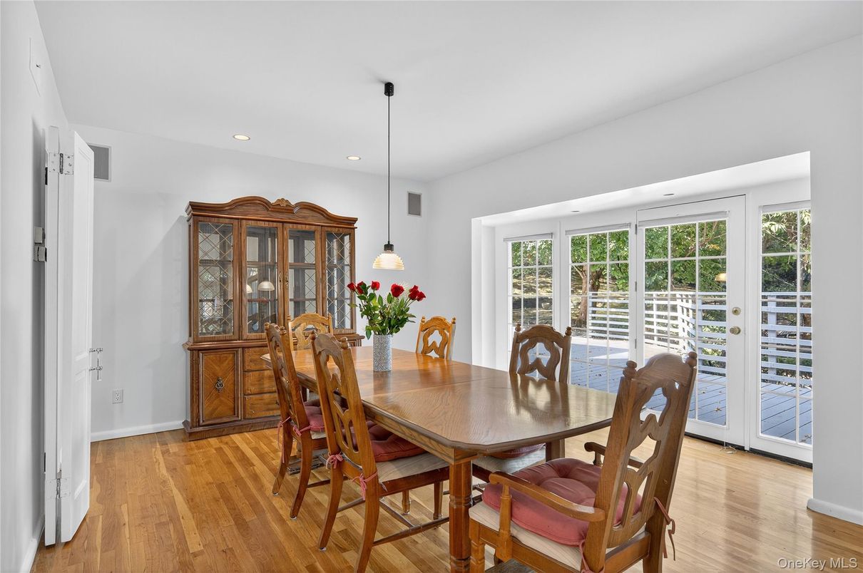 Dining room, Interior, Pendant Lights, Recessed Lighting, Wood Texture Flooring
