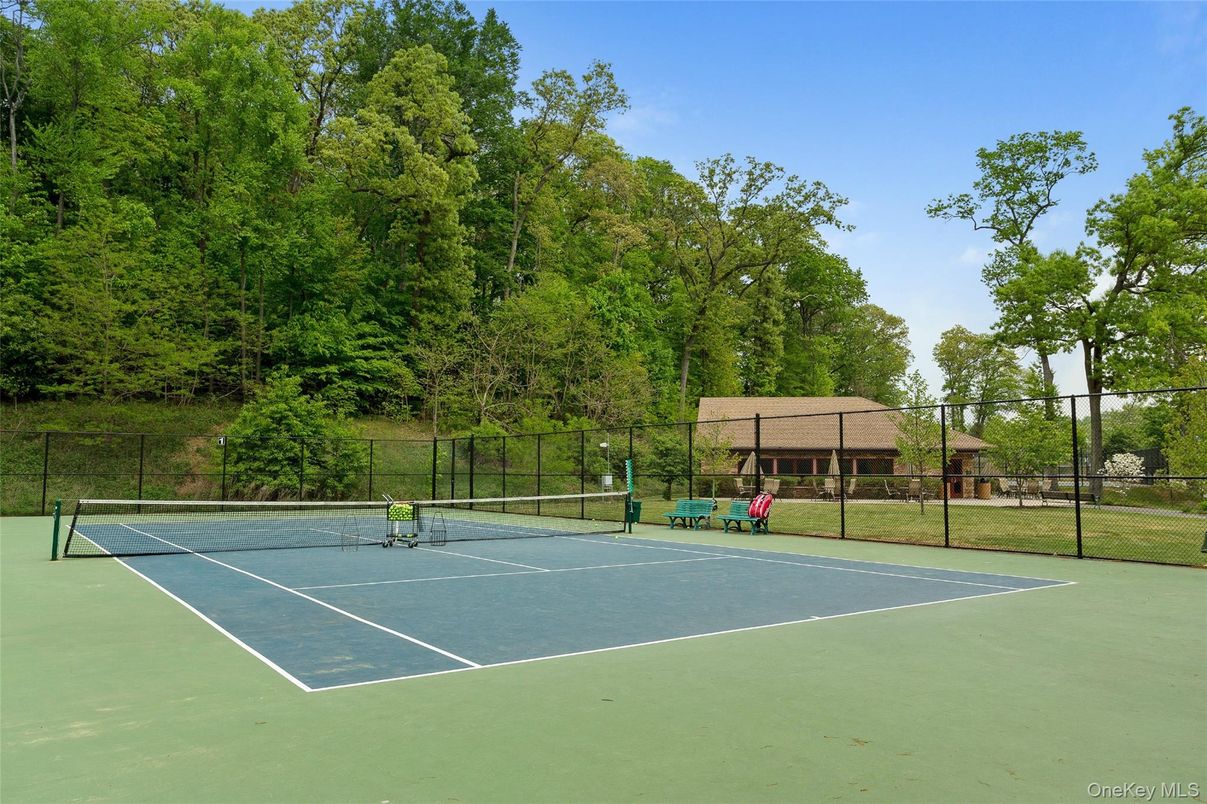 Exterior, Tennis Courts