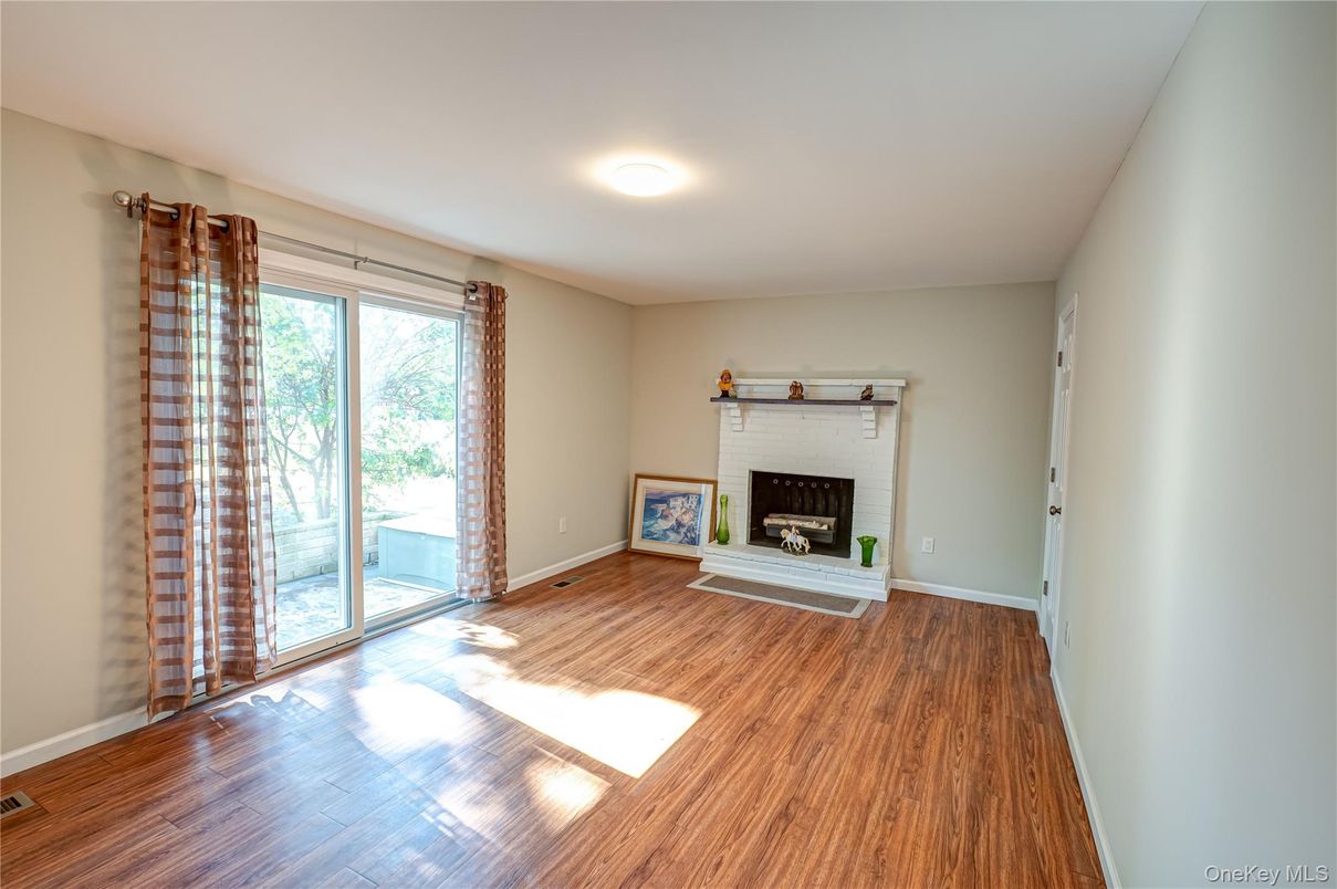 Empty room, Fireplace, Interior, Wood Texture Flooring