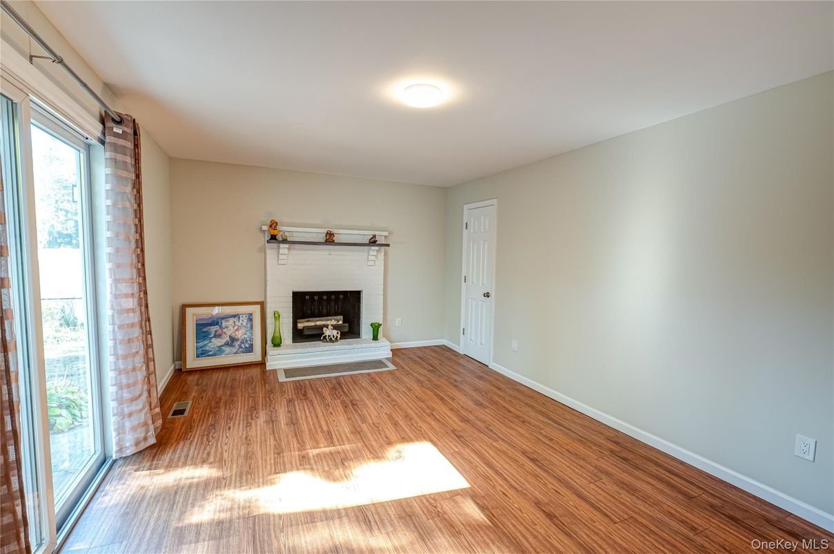 Empty room, Fireplace, Interior, Wood Texture Flooring