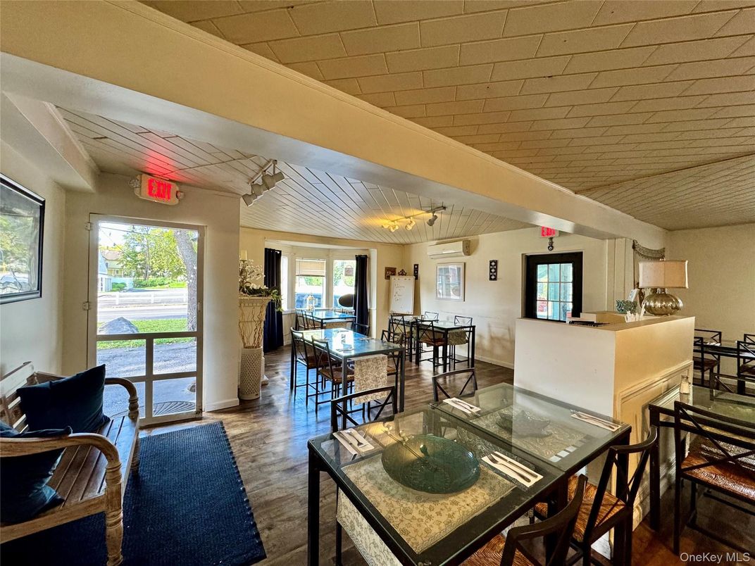 Dining room, Interior, Wood Texture Flooring