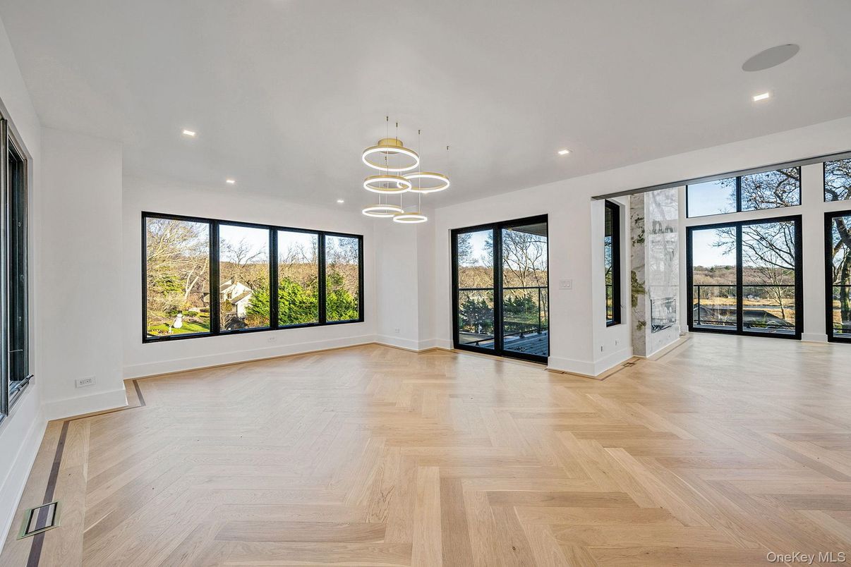Empty room, Interior, Pendant Lights, Recessed Lighting, Wood Texture Flooring