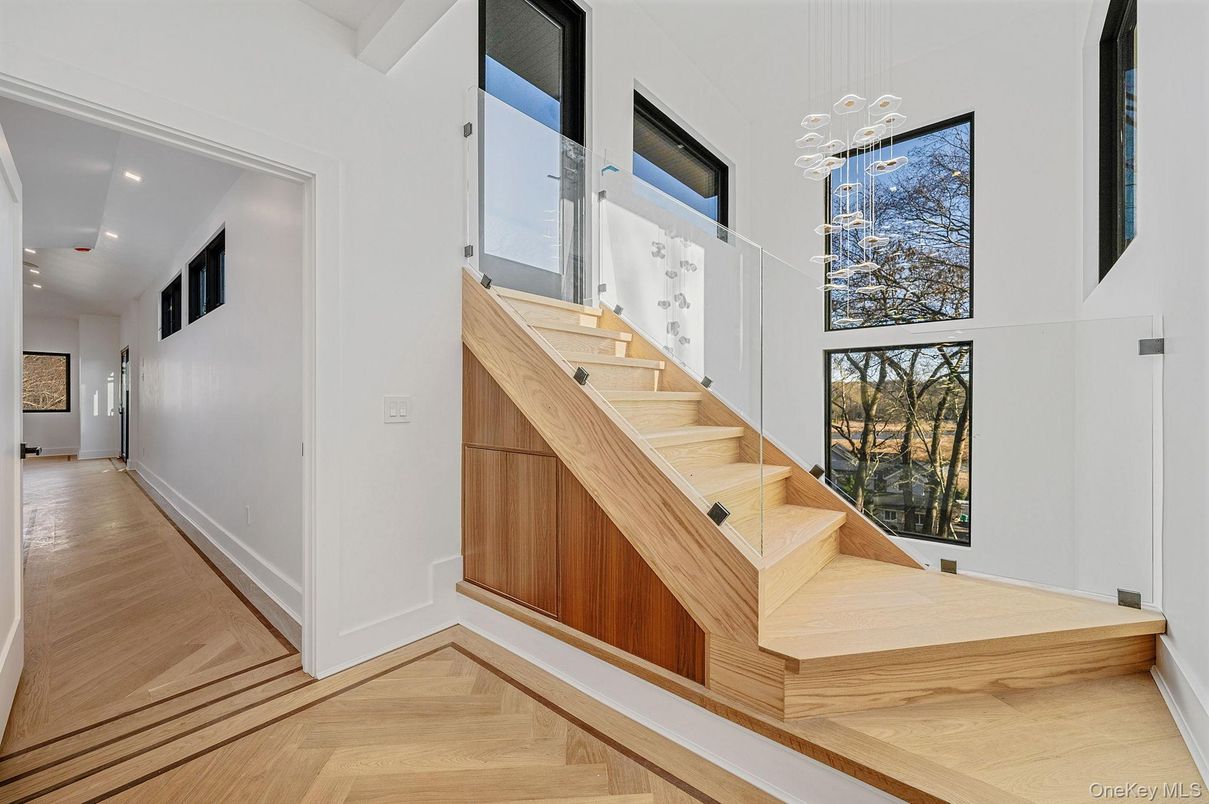 Interior, Pendant Lights, Recessed Lighting, Wood Texture Flooring