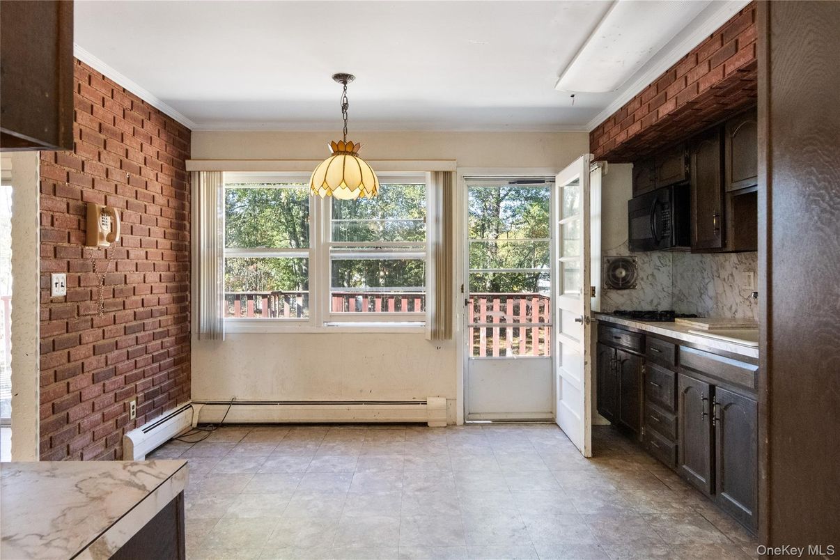 Empty room, Interior, Kitchen, Pendant Lights, Stone Walls